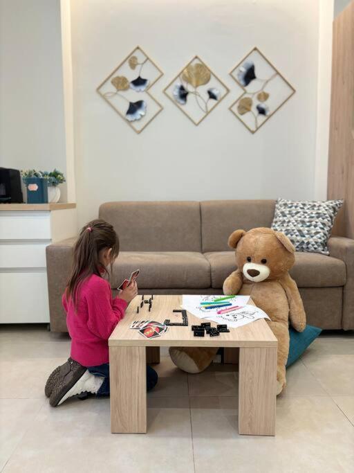 Teddy'S Home Luminoso Accogliente E Moderno 리케일 외부 사진